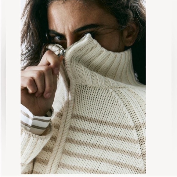 H&M Striped Rib Knit Sweater NWT - Picture 2 of 8